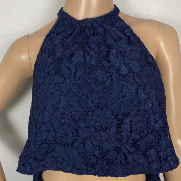 NEW REFORMATION NAVY LACE CROP TOP & WRAP SKIRT TWO-PIECE SET - Picture 4 of 8